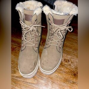 Women’s Levi Winter Boots